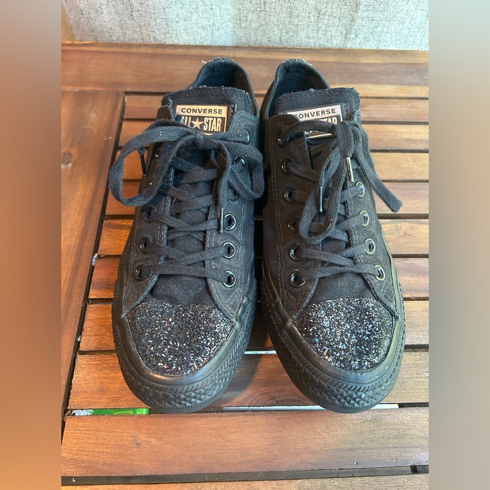 Converse All-Star Women’s Black on Black Sparkle  Toe Sneakers, Sz 8